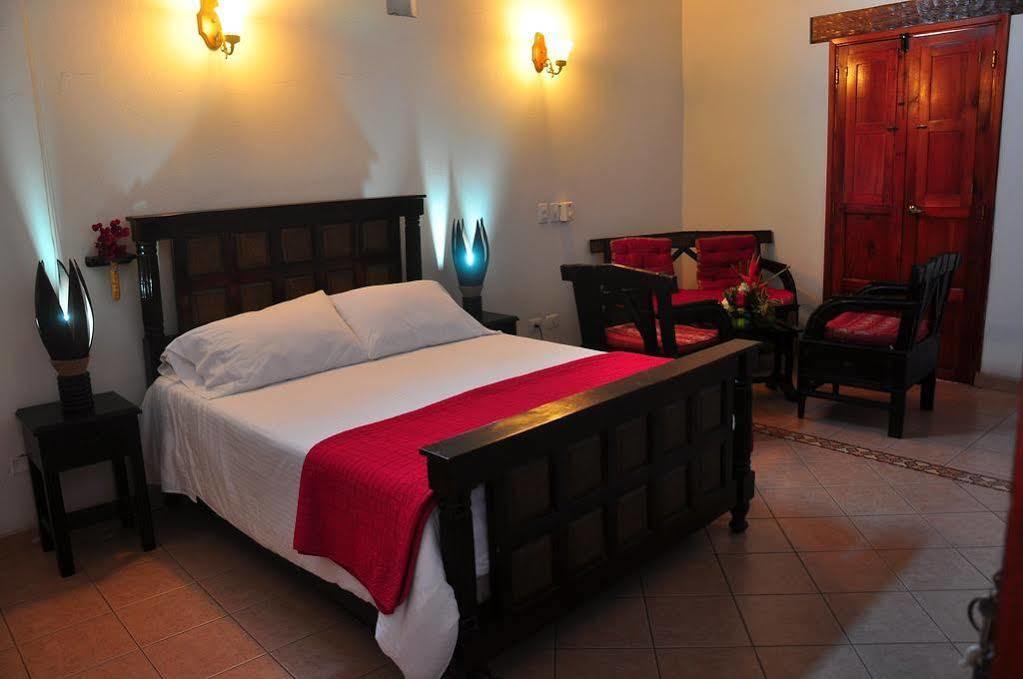 Hotel Casa Del Curato Cartagena Exterior foto